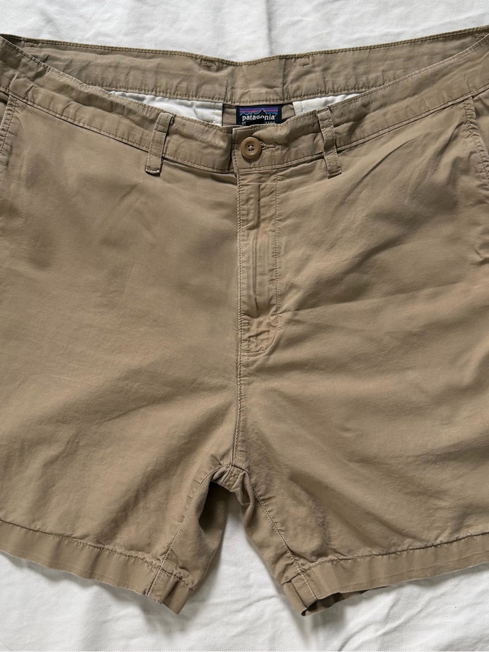 Patagonia Men's Tan Flat Front Chino Shorts